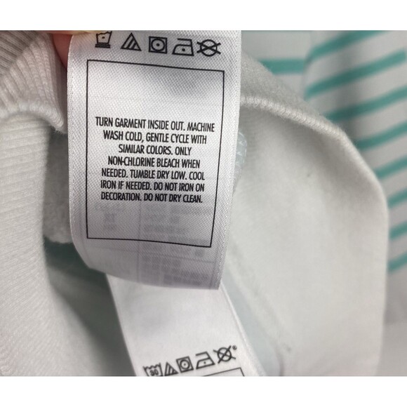 Disney 2019 Mickey Minnie Mouse and Chip and Dale Zip up Sweater Girls Large - Picture 11 of 11